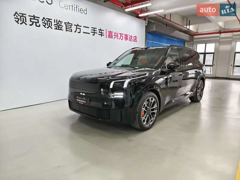 Lynk&Co 900 2025