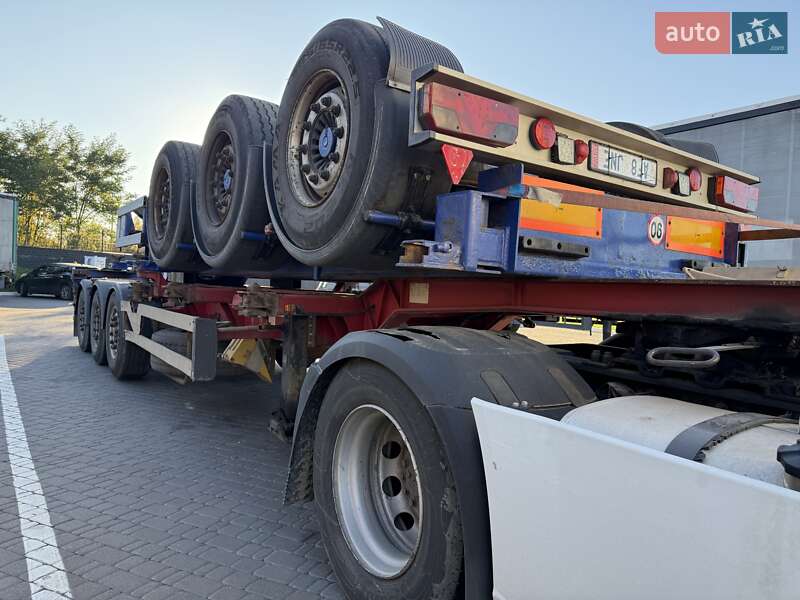 Контейнеровоз напівпричіп M&V Euro 902 2007 в Рівному