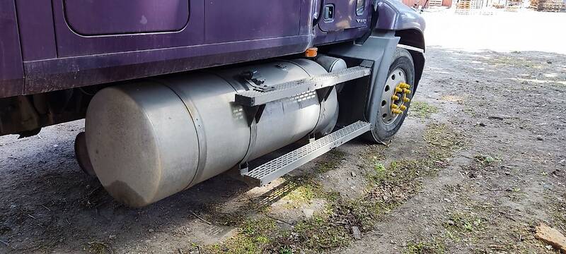 Тягач Mack CX 2002 в Одессе