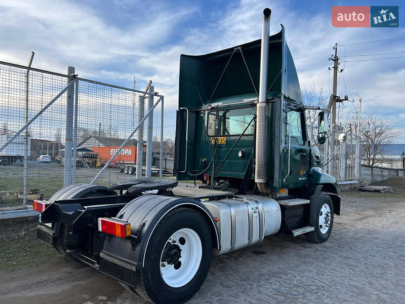 Тягач Mack CX 2012 в Киеве