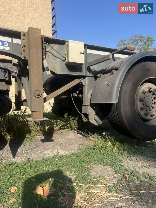 Контейнеровоз полуприцеп MAFA SAK H40 18 73E 2002 в Черноморске