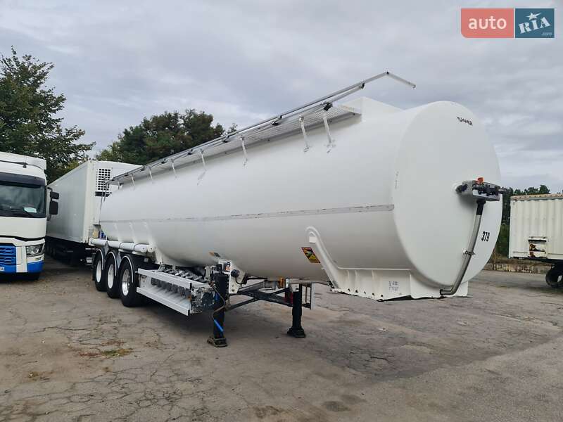 Цистерна напівпричіп Magyar Fuel Tank 2003 в Вінниці
