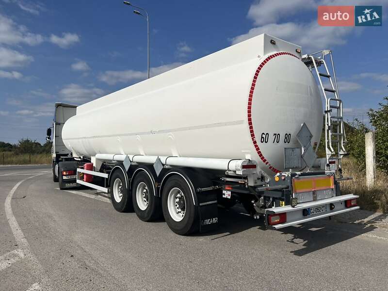 Цистерна напівпричіп Magyar Fuel Tank 2003 в Вінниці