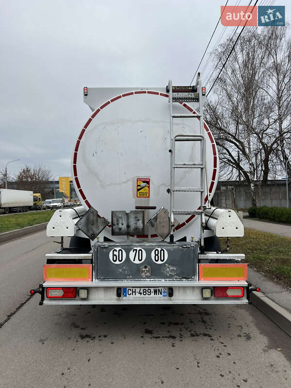 Цистерна полуприцеп Magyar Fuel Tank 2008 в Виннице