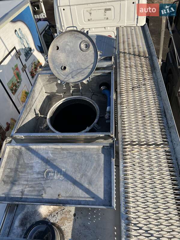 Цистерна полуприцеп Magyar S34SDC1NE 2004 в Днепре