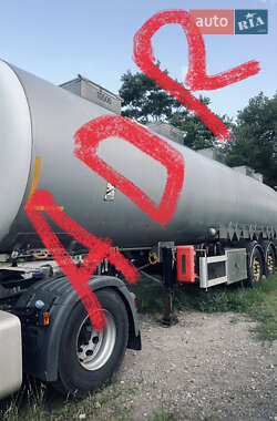 Цистерна напівпричіп Magyar S34SDC1NE 2004 в Дніпрі