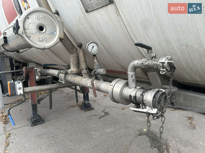 Цистерна полуприцеп Magyar SR34BD 2002 в Кременчуге