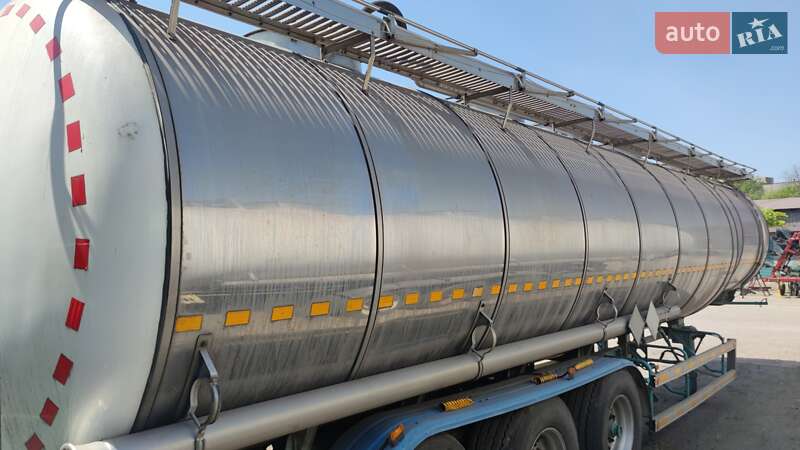 Цистерна полуприцеп Magyar SR34E 1993 в Каменском