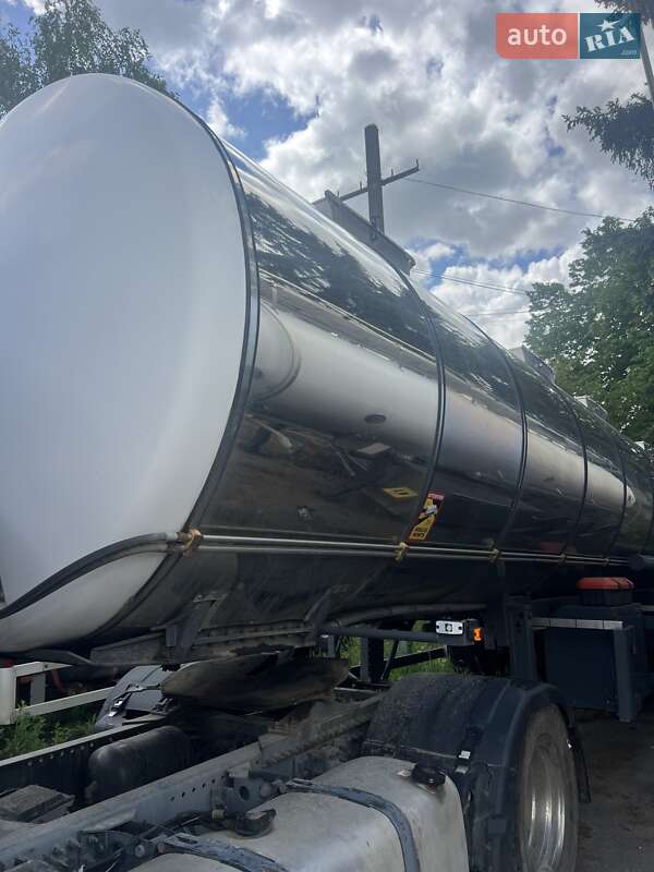 Цистерна напівпричіп Magyar SR34E 1997 в Бару