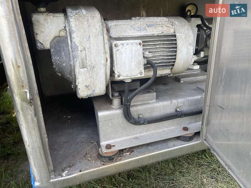 Цистерна напівпричіп Magyar SR34ES 1998 в Дубні