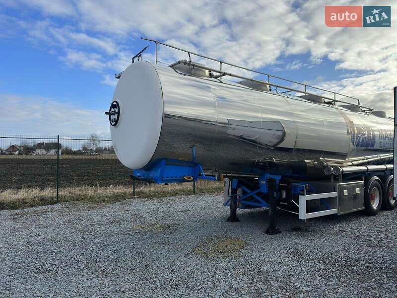 Цистерна напівпричіп Magyar SR34ES 1998 в Дубні