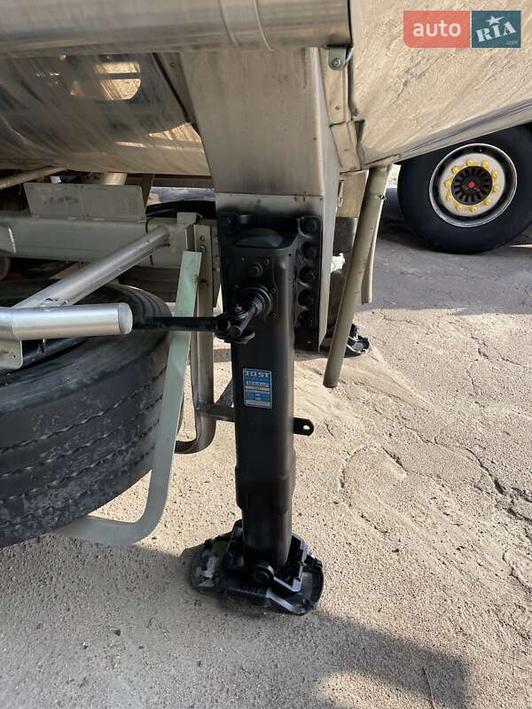 Цистерна полуприцеп Magyar SR34ES 1993 в Киеве