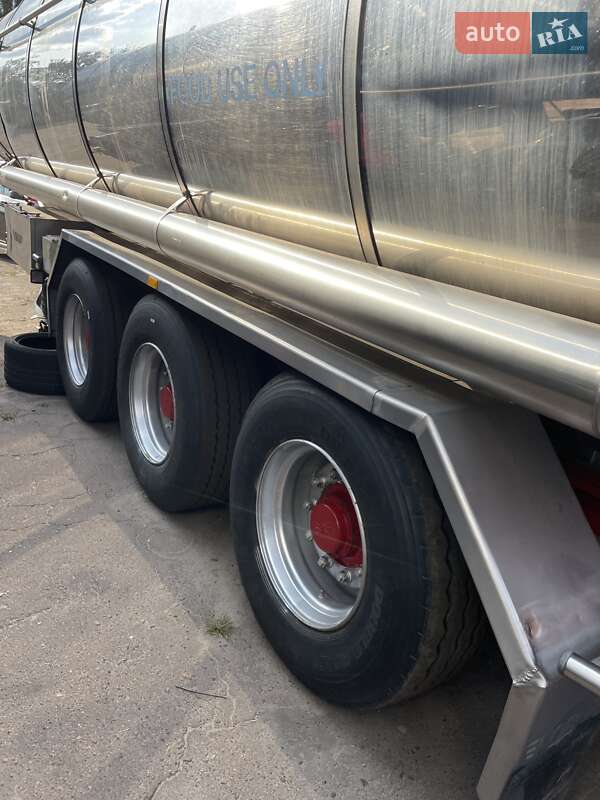 Цистерна полуприцеп Magyar SR34ES 1993 в Киеве