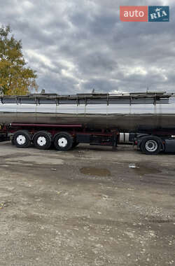 Цистерна напівпричіп Magyar SR 1987 в Долині