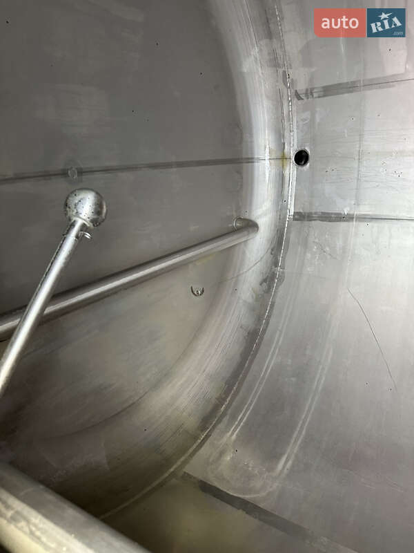 Цистерна напівпричіп Maisonneuv S338FG 2008 в Павлограді