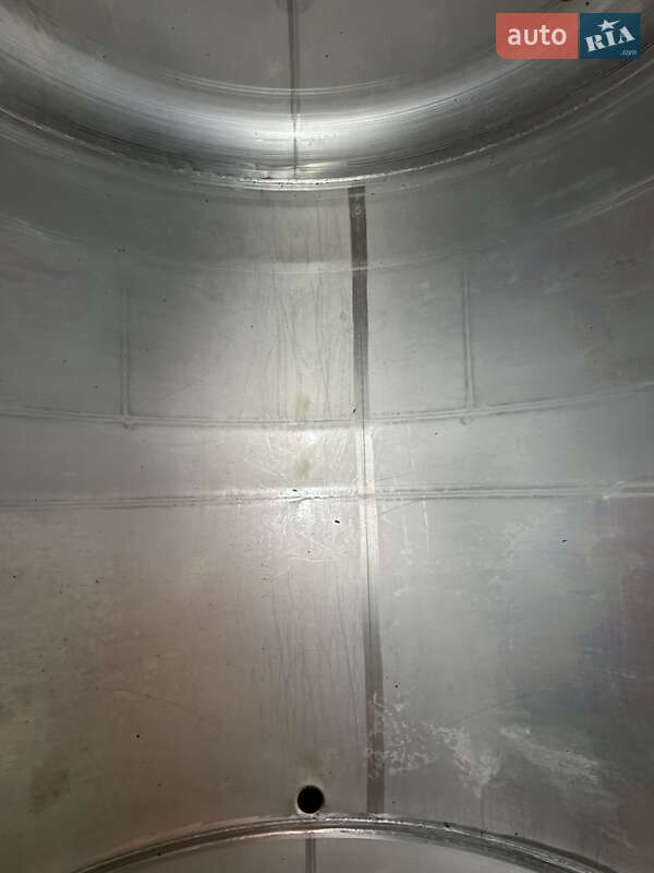 Цистерна напівпричіп Maisonneuv S338FG 2008 в Павлограді