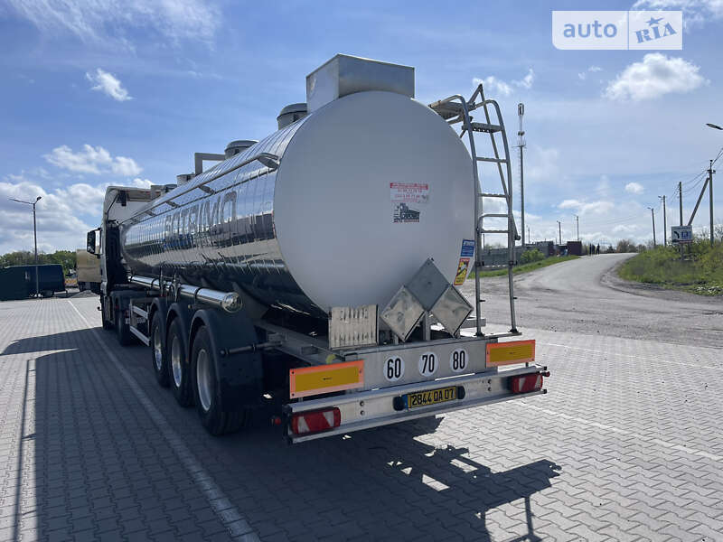 Цистерна напівпричіп Maisonneuv S338FG 2005 в Рівному