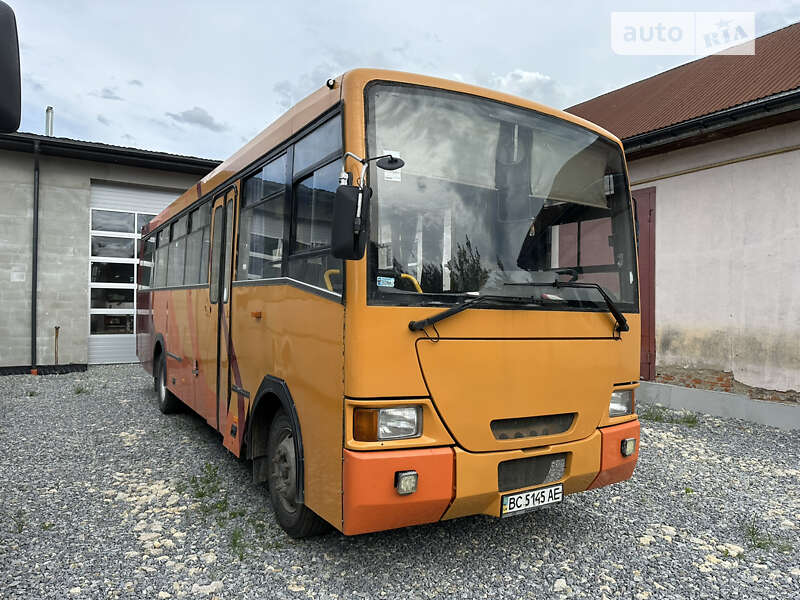 Пригородный автобус MAN 10.180 1999 в Львове