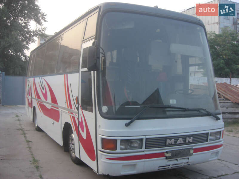 Туристичний / Міжміський автобус MAN 10.180 1991 в Орлівщині