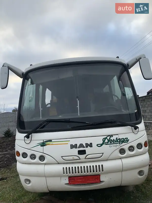 Туристический / Междугородний автобус MAN 10.220 2002 в 