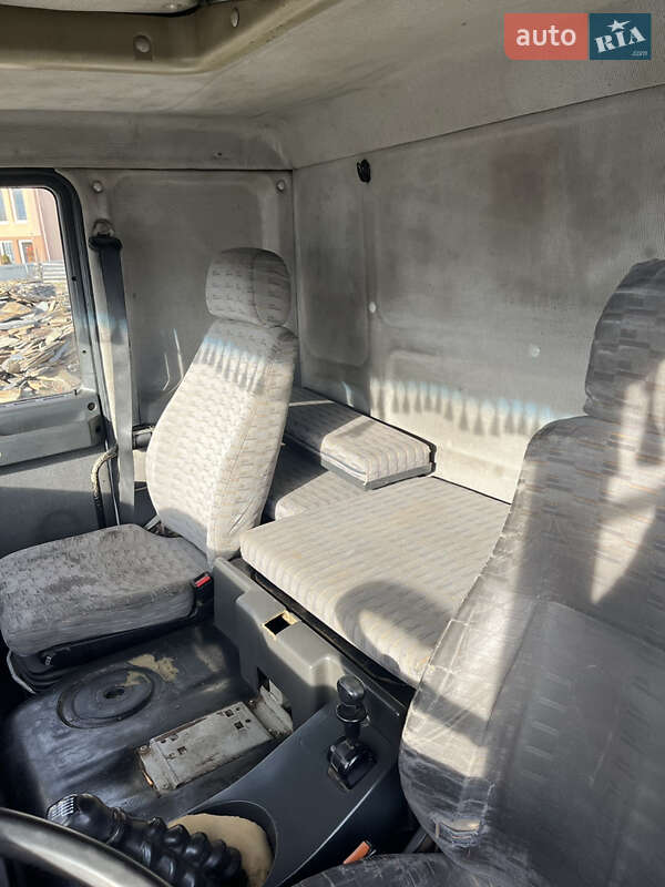 Кран-манипулятор MAN 10.223 2002 в Черновцах