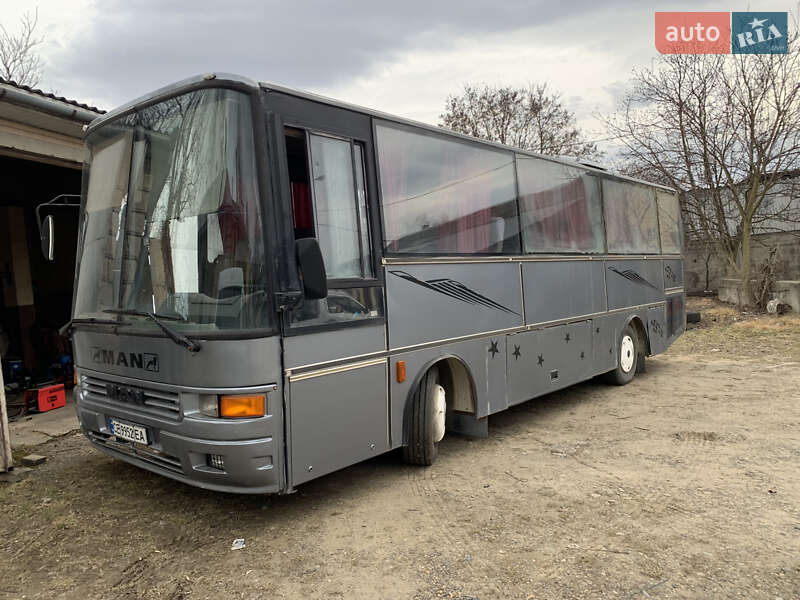 Туристический / Междугородний автобус MAN 11.180 1995 в Черновцах