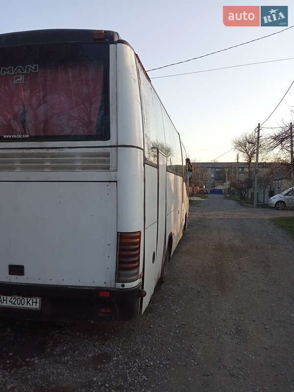 Туристический / Междугородний автобус MAN 11.220 1996 в Покровске