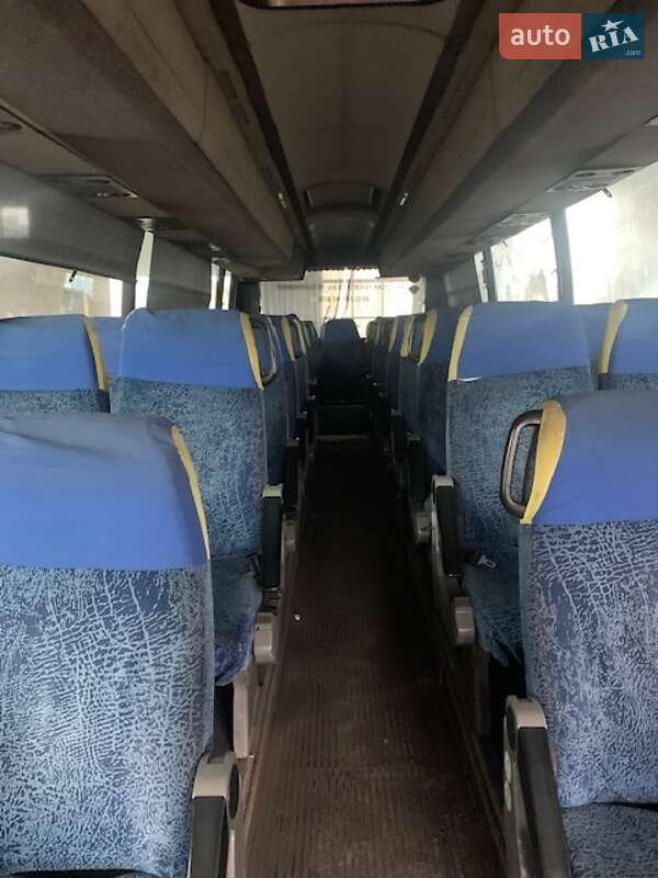 Туристический / Междугородний автобус MAN 11.220 2000 в Бучаче