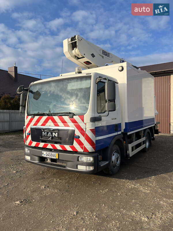 Автовышка MAN 12.192 2009 в Луцке