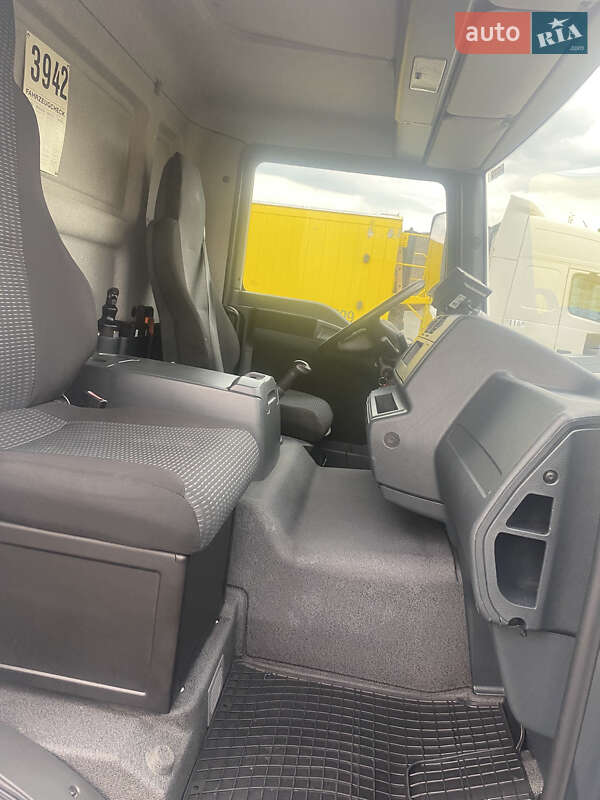 Вантажний фургон MAN 12.220 2013 в Бучачі фото 24 Вантажний фургон MAN 12.220 2013 в Бучачі