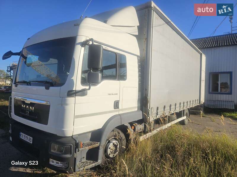 Тентований MAN 12.220 2011 в Харкові фото 7 Тентований MAN 12.220 2011 в Харкові