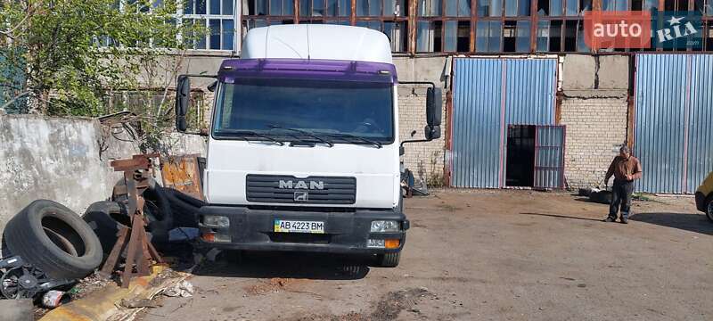 Тентований MAN 12.220 2001 в Херсоні фото 3 Тентований MAN 12.220 2001 в Херсоні