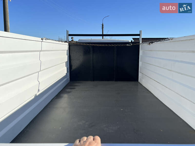 Самосвал MAN 12.220 2005 в Ивано-Франковске