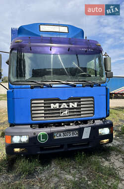 Вантажний фургон MAN 13.224 2000 в 