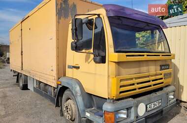 Грузовой фургон MAN 14.284 2000 в 