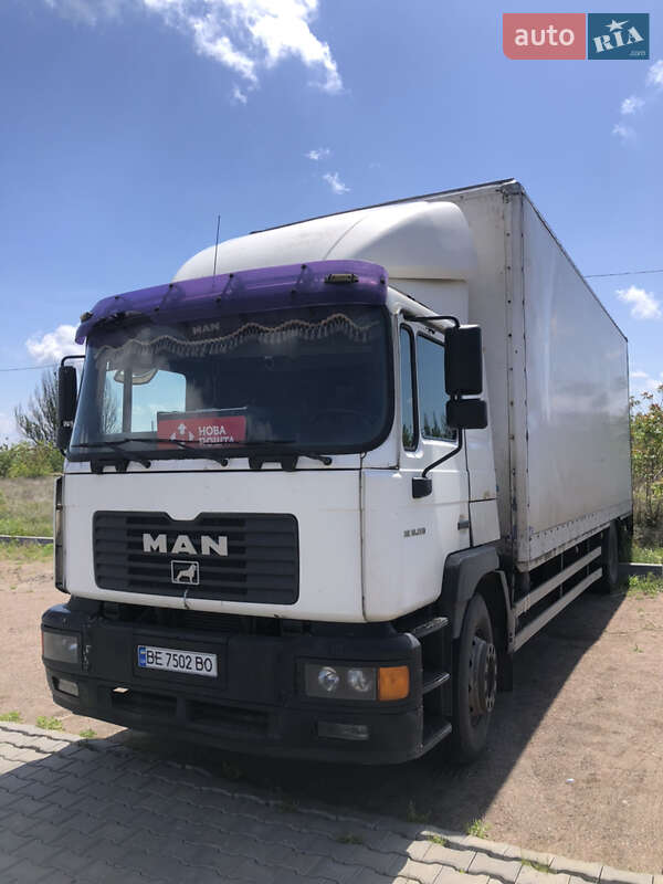 Грузовой фургон MAN 18.220 2003 в 