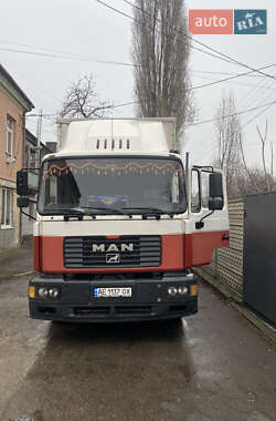 Вантажний фургон MAN 18.224 2001 в 