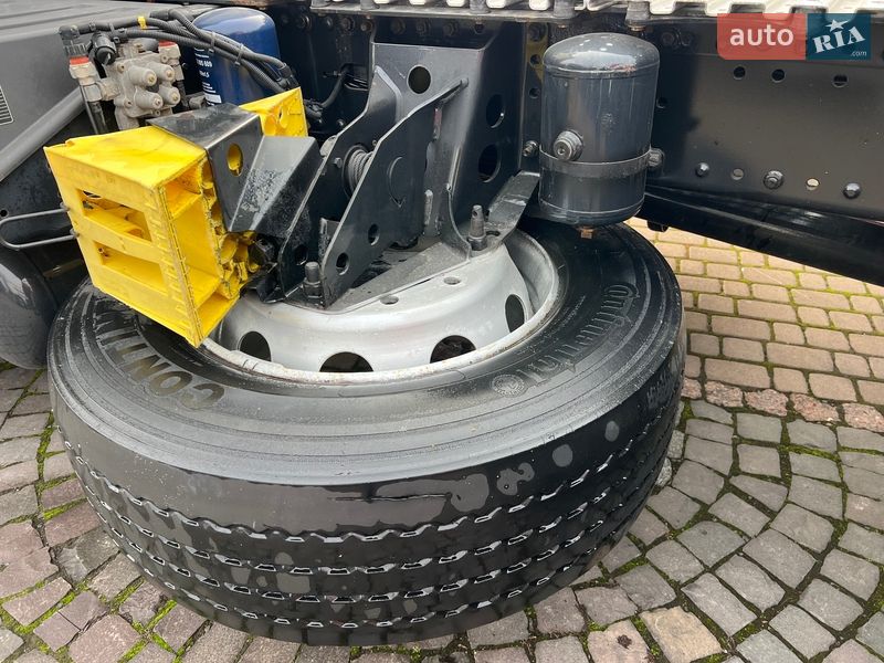 Тягач MAN 18.403 2013 в Хусте