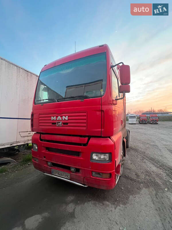 Тягач MAN 18.410 2003 в 