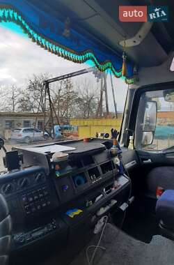 Тягач MAN 18.410 2002 в 
