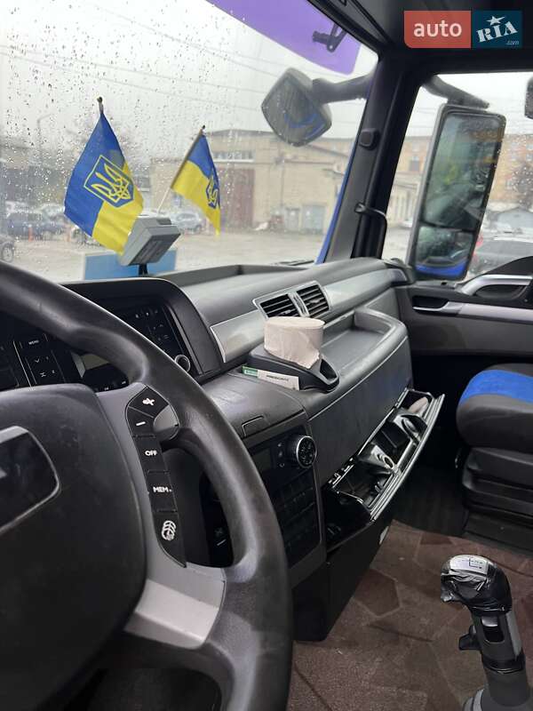 Тягач MAN 18.410 2008 в Києві