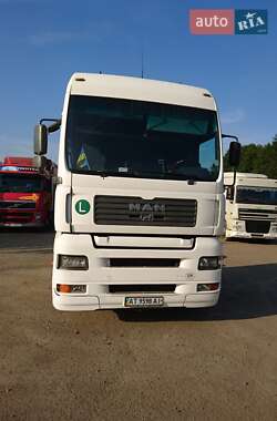 Тягач MAN 18.413 2004 в 