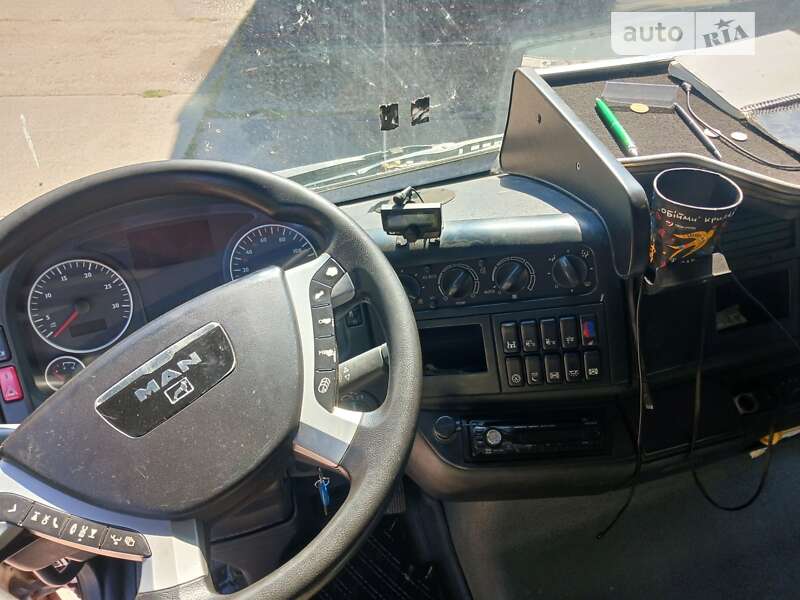 Тягач MAN 18.440 2007 в Мукачевому