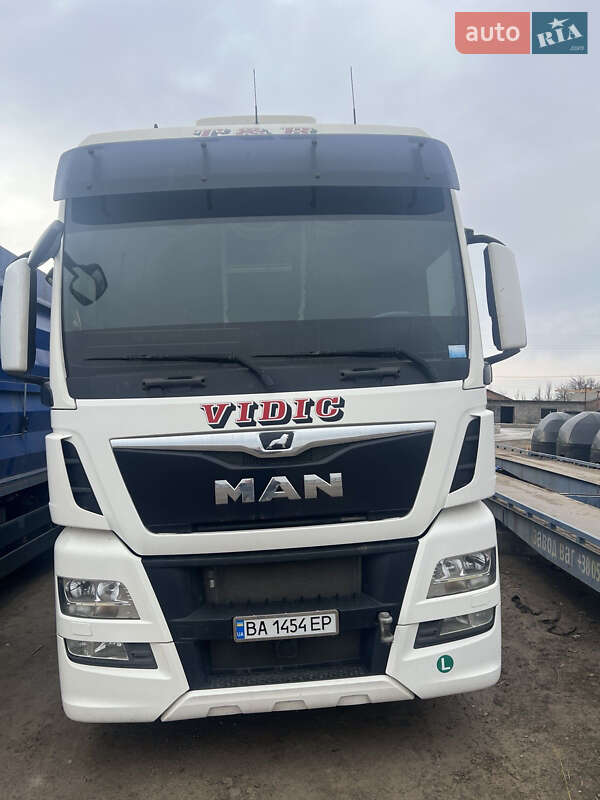 Самосвал MAN 18.440 2013 в Новгородке