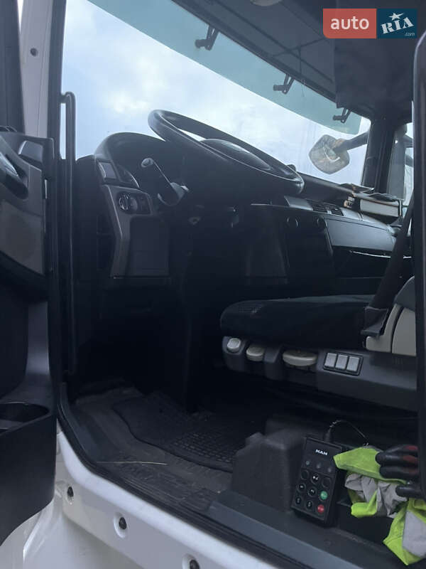 Тягач MAN 18.440 2012 в Києві