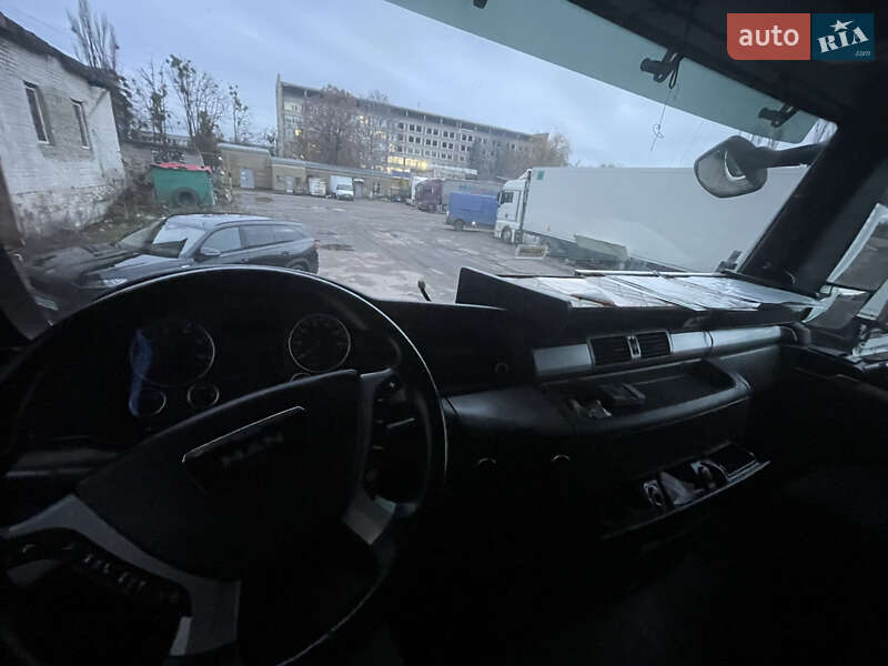 Тягач MAN 18.440 2012 в Києві