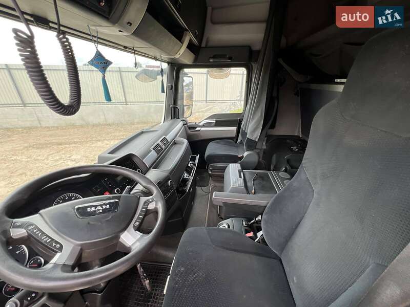 Тягач MAN 18.480 2011 в Вите-Почтовой