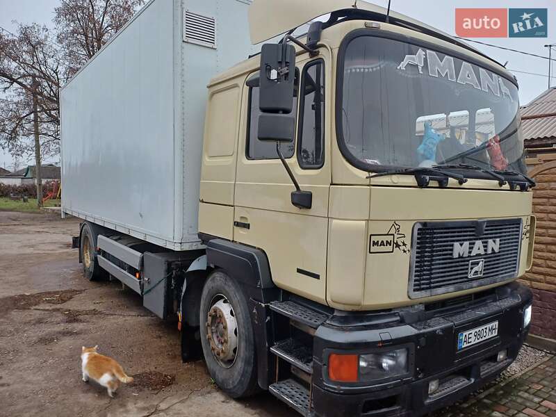 Грузовой фургон MAN 19.414 2000 в Кривом Роге