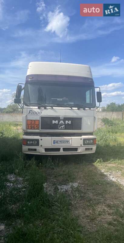 Тягач MAN 19.463 2000 в Дніпрі