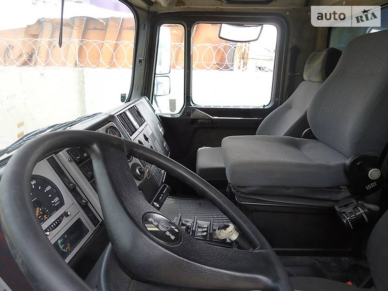 Сміттєвоз MAN 26.314 2002 в Києві фото 18 Сміттєвоз MAN 26.314 2002 в Києві